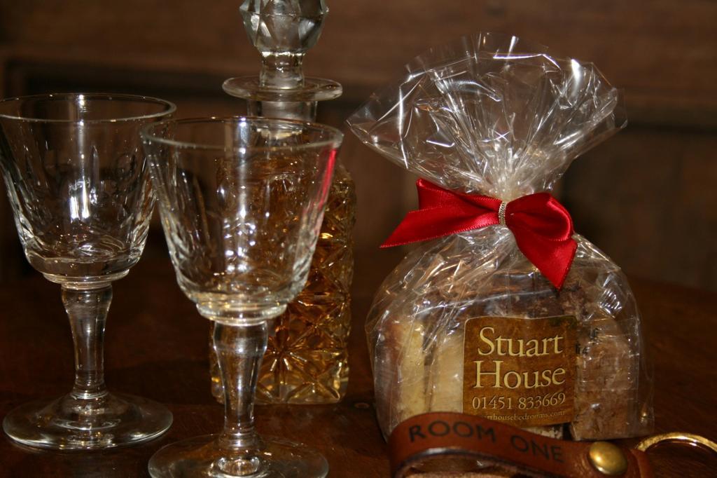 Stuart House Boutique Bedrooms Stow-on-the-Wold Exterior foto